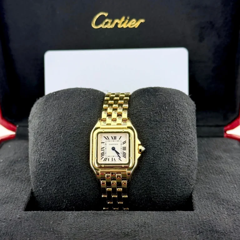 Sarı altın Cartier Panthère, Cartier kutusunda