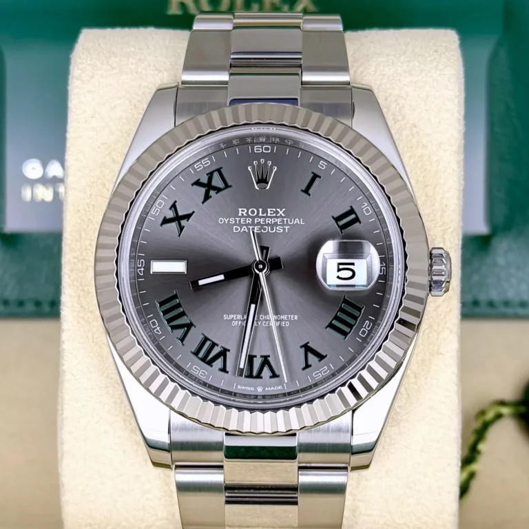 Rolex Datejust 41, gri Wimbledon kadran ve tırtıklı lünet