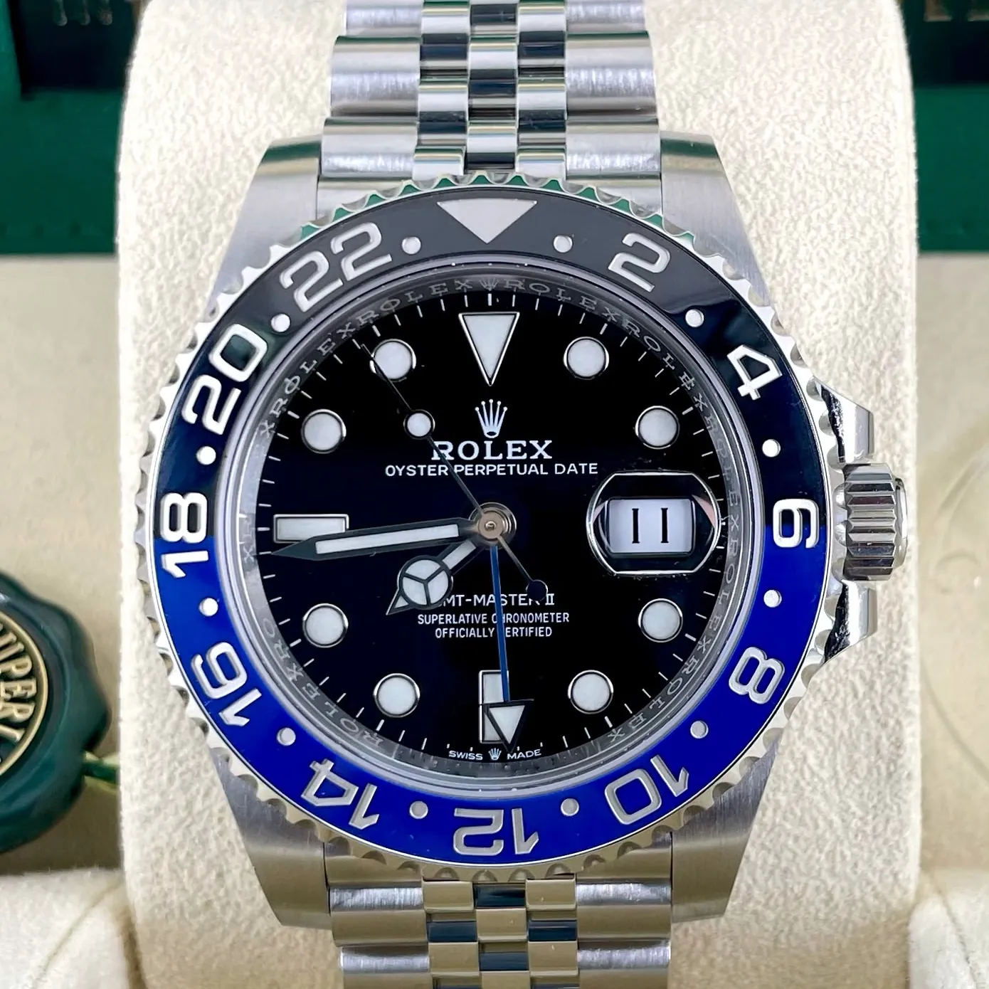 Rolex GMT-Master II, siyah-mavi seramik lünet ve Jubilee bilezik