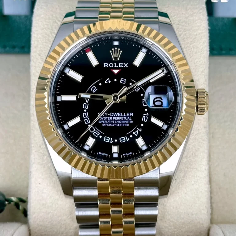 Rolex Sky-Dweller, siyah kadran, çelik-sarı altın kasa ve Jubilee bilezik